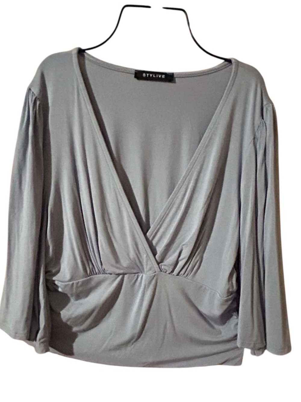 Women's Dusty Blue Wrap Front V-Neck Mom Crop Top large NWOT - Picture 3 of 7